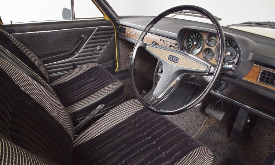 Торпедо Audi 100 (C1) 1968 года  (UK) (фото 6 из 9)